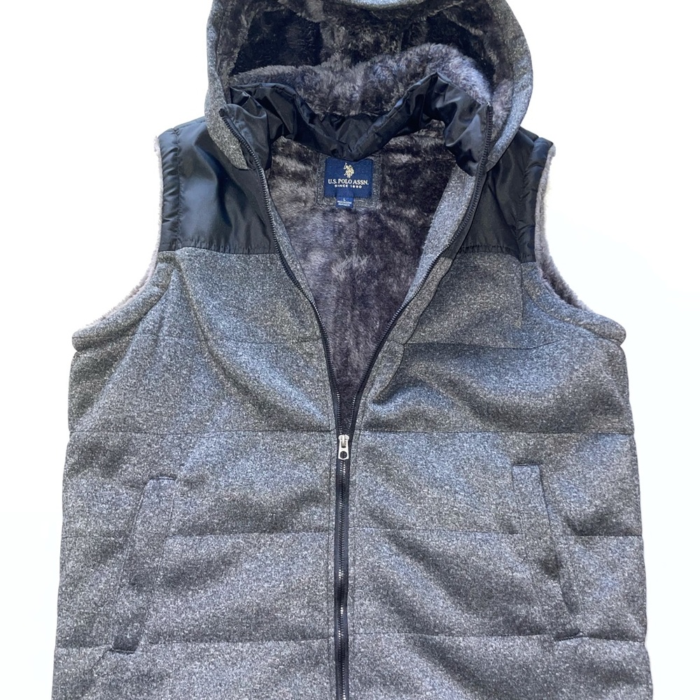 U.S. POLO ASSN. Hoodie - size Large (L)